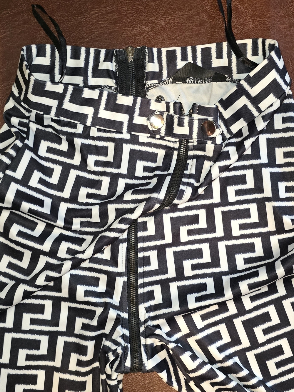 Black & White Geometric Skinny Pants
